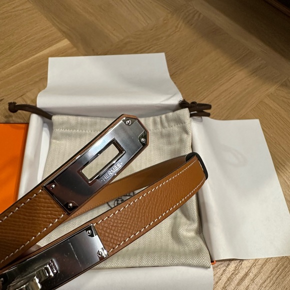 Hermes Kelly Buckle Belt - Gold with Palladium hardware - Picture 4 of 11